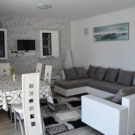 Apartmani Celjak パグ エクステリア 写真