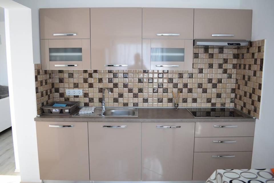 Apartmani Celjak パグ エクステリア 写真
