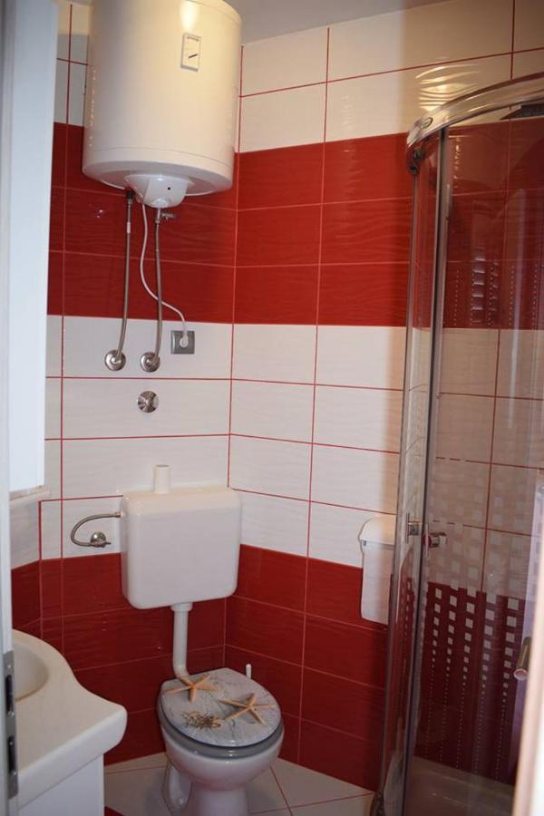 Apartmani Celjak パグ エクステリア 写真