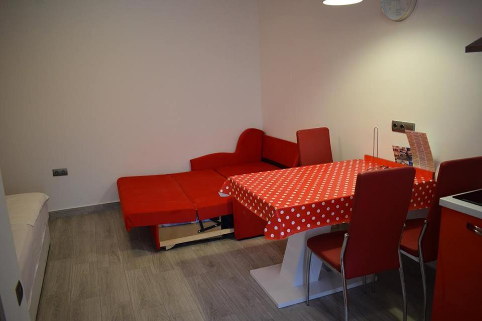 Apartmani Celjak パグ エクステリア 写真