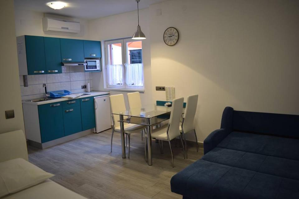 Apartmani Celjak パグ エクステリア 写真